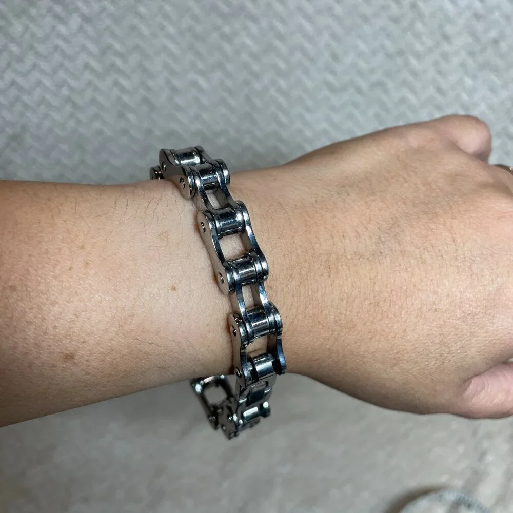 90s Grunge Punk Skater Stainless Steel Bike Chain Bracelet OS‎